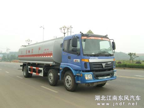 欧曼小三轴油罐车（容积：20-25m³）